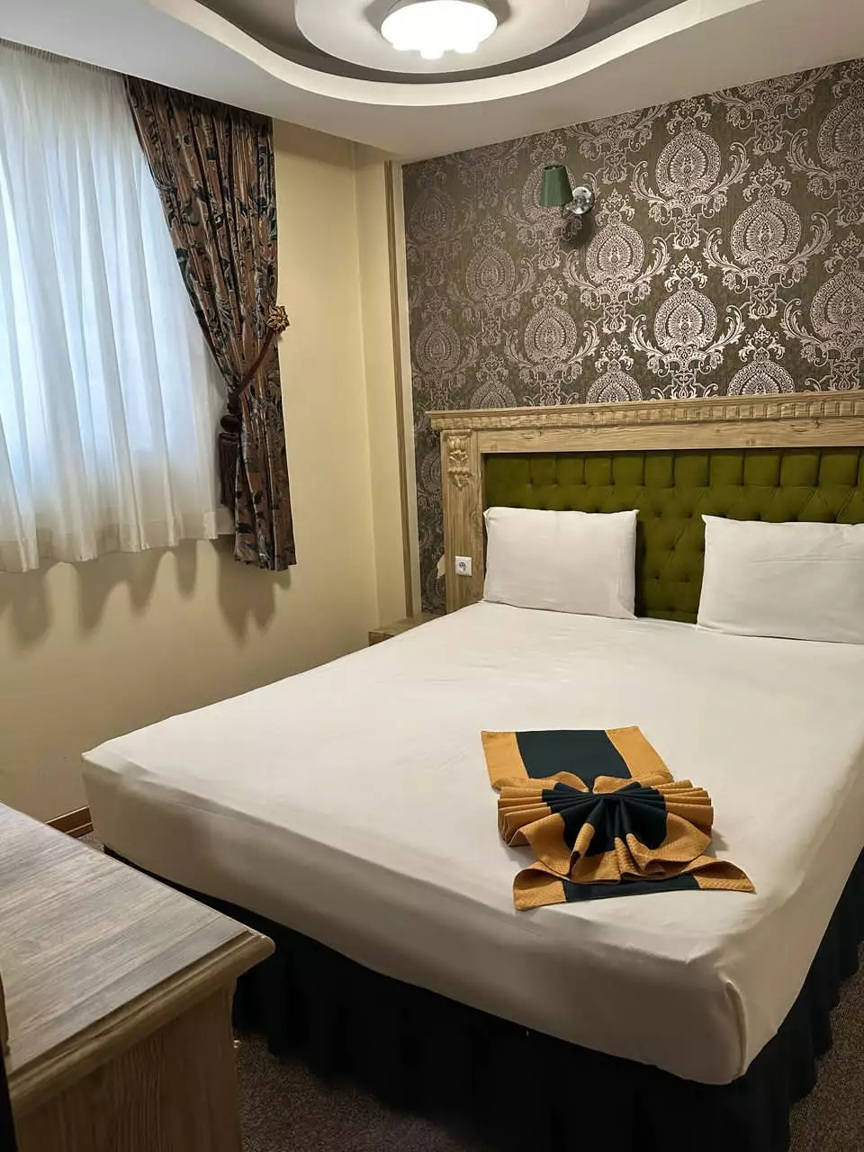 Alibaba https://cdn.alibaba.ir/ostorage/hotel-accommodation-images/6808c34d19aa61e2a799b11b_4تخته خوابدار3.webp